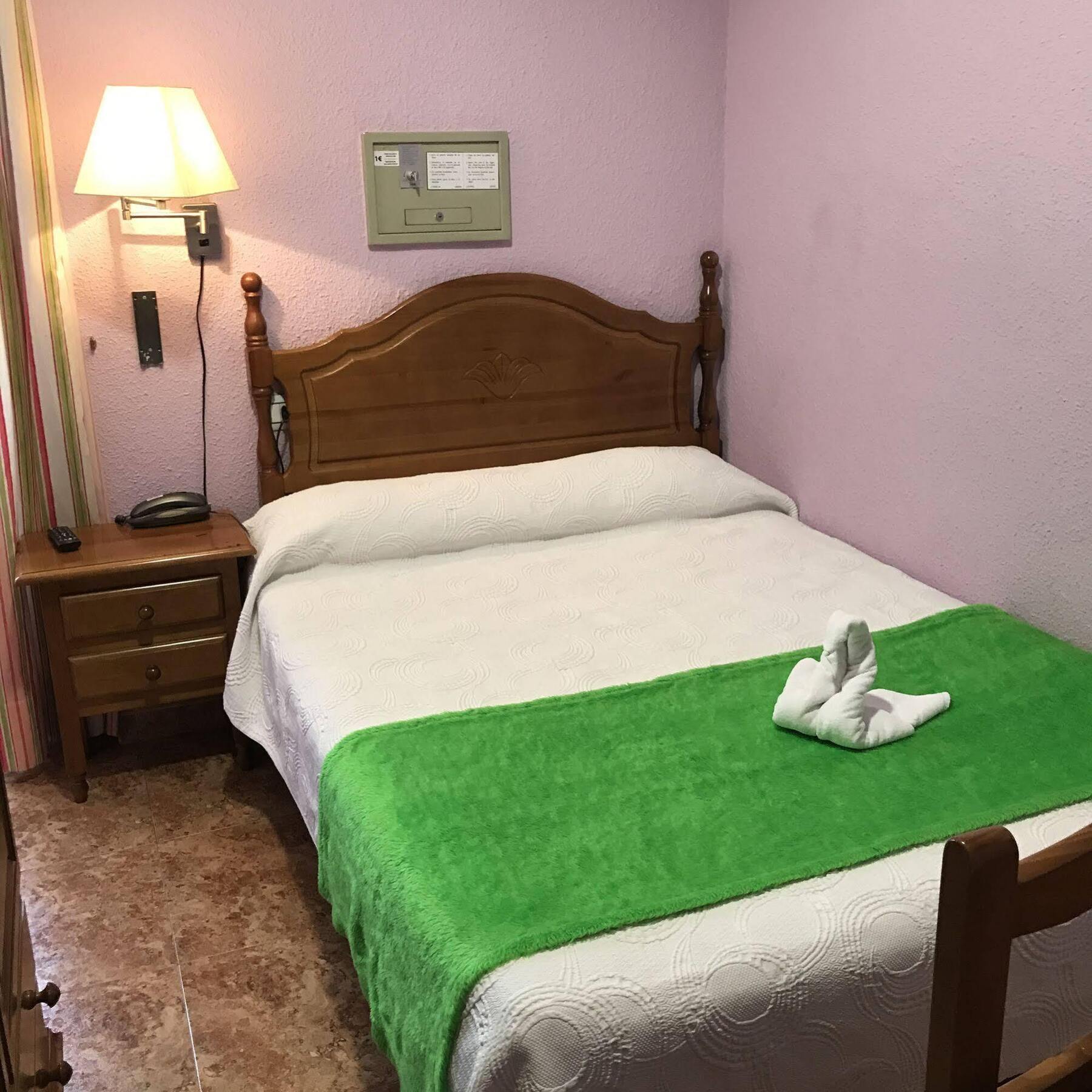 Madrid Playa Rooms Экстерьер фото
